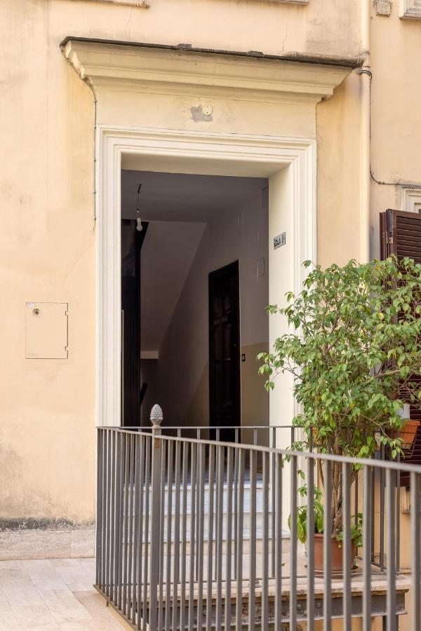 Ht Apt Mameli 40 Lägenhet Rom